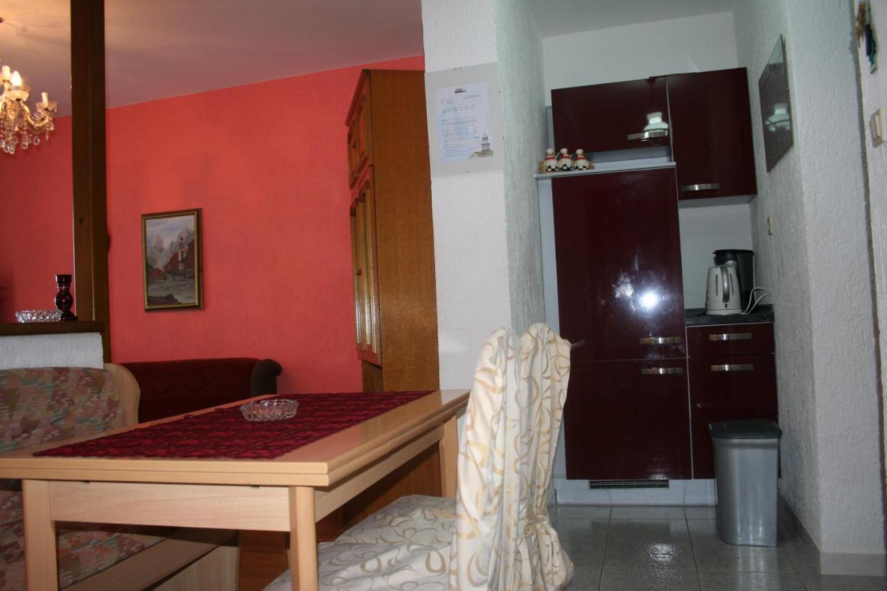 Apartmani Jankov Krk Town Exterior photo